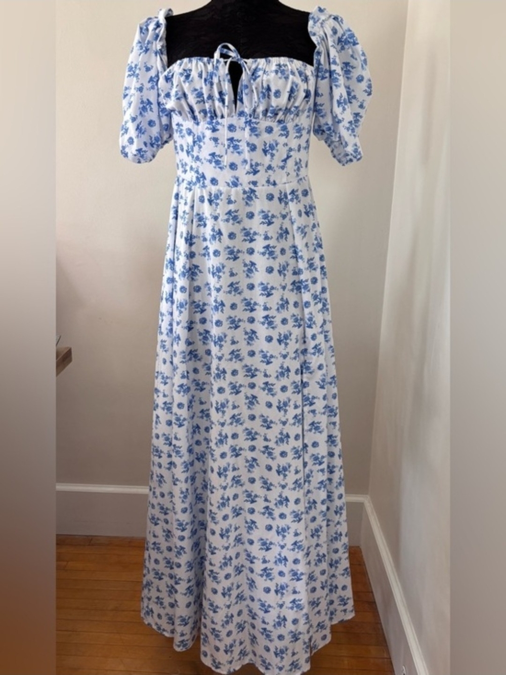 NWT Floral Milkmaid Dress